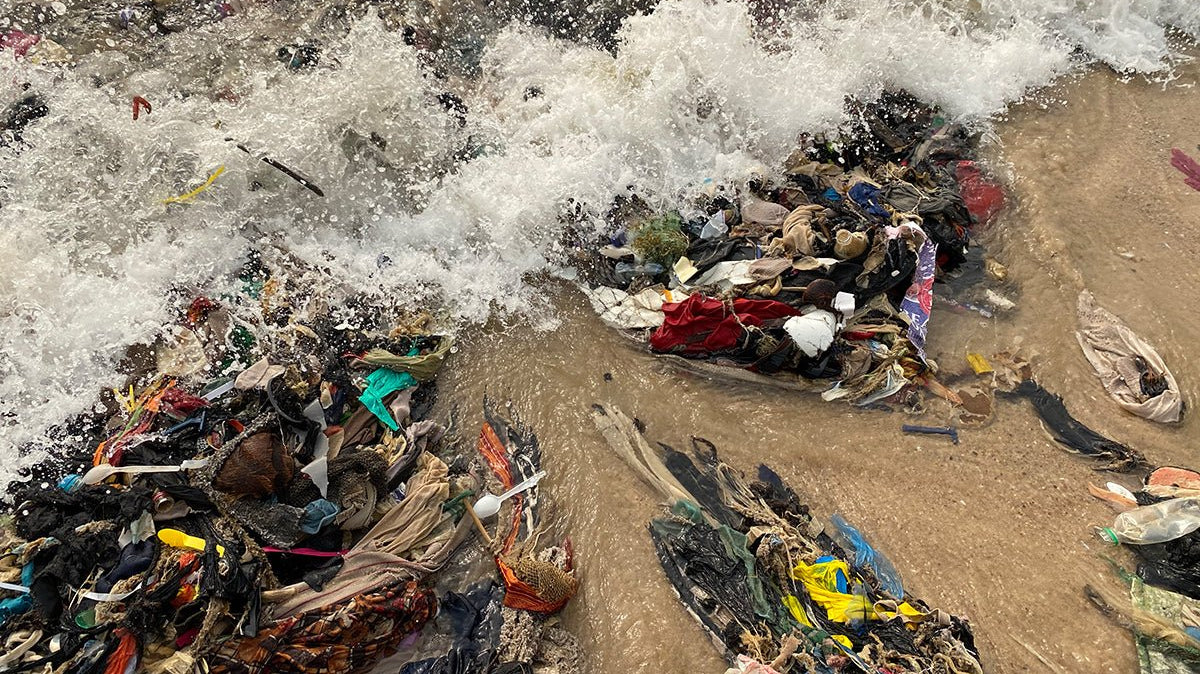 Ten facts about fast fashion - Postered
