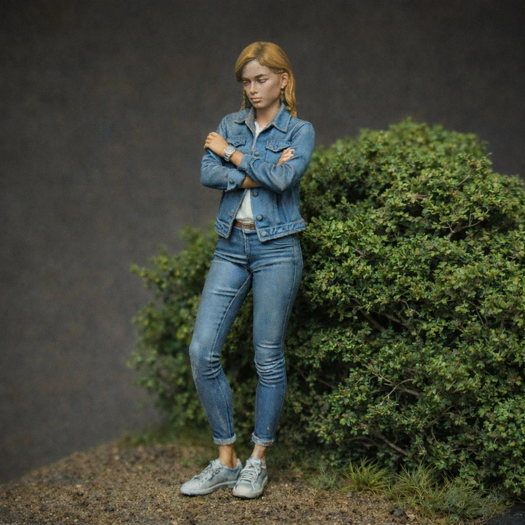 Casual Spectating Race Fan | Grey Resin Slot Car Diorama Figurine