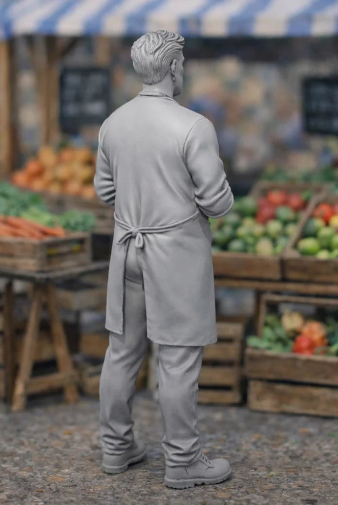 Resin Market Farmer Diorama Figurine | Scaled Resin Diorama Figurine