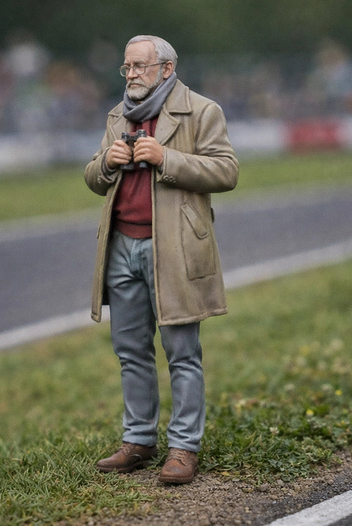 Veteran Trackside Fan | Resin Figurine