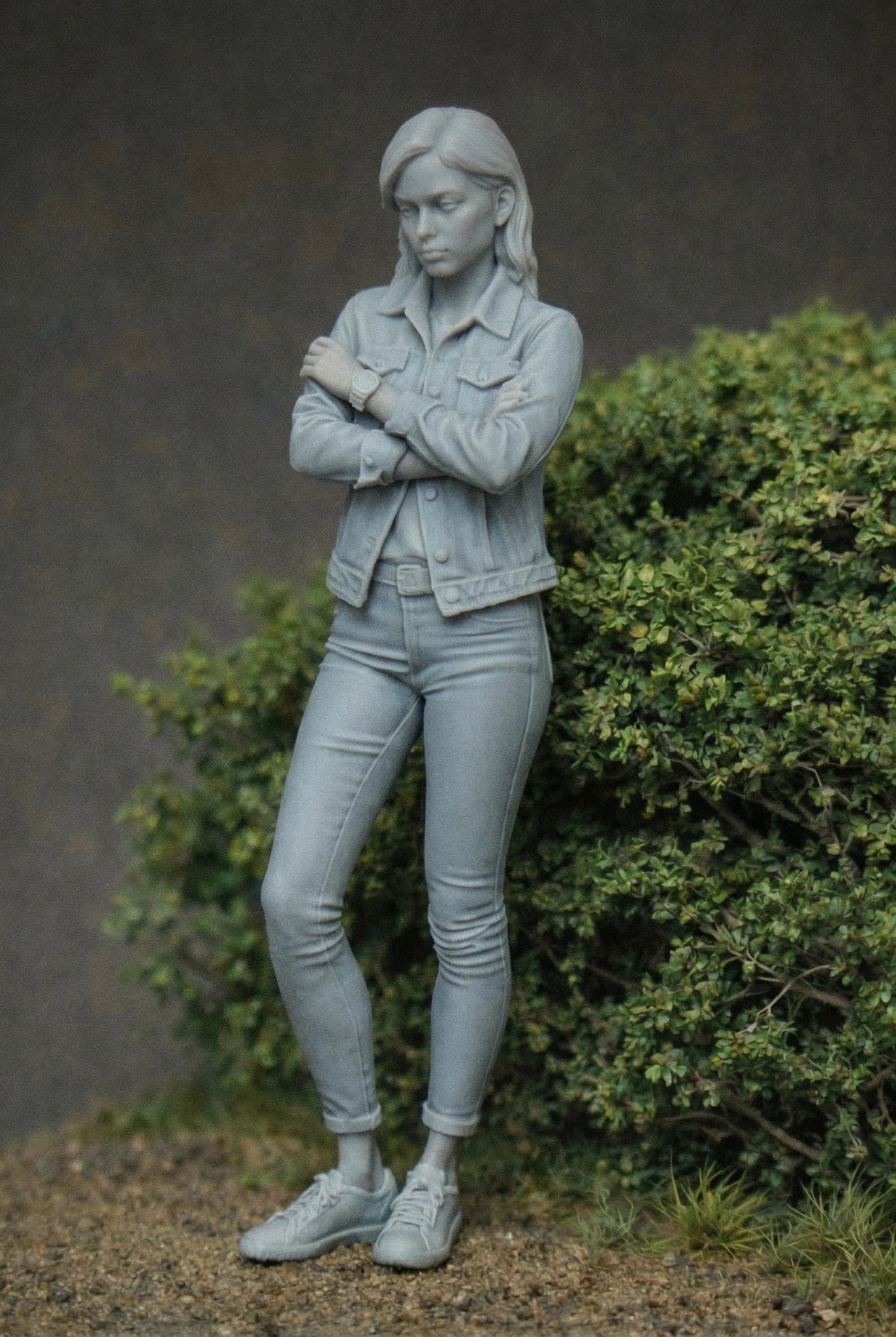 Casual Spectating Race Fan | Grey Resin Slot Car Diorama Figurine