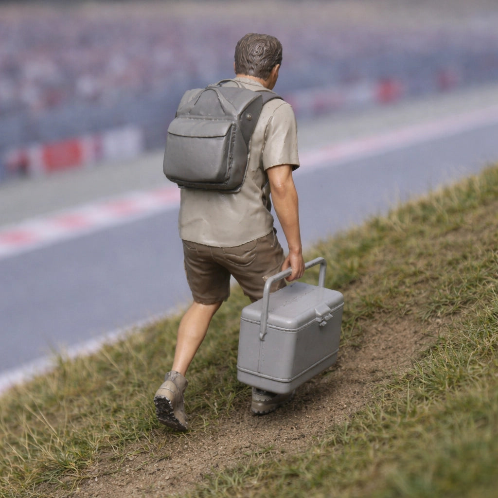 Die-Hard Spectator with Cool Box | Grey Resin Slot Car Diorama Figurine