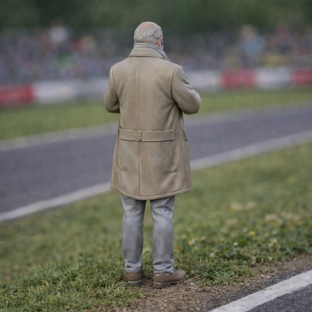 Veteran Trackside Fan | Resin Figurine